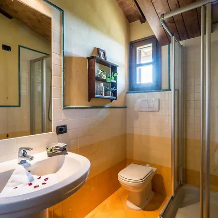 Historic With Tuscan Hills View *